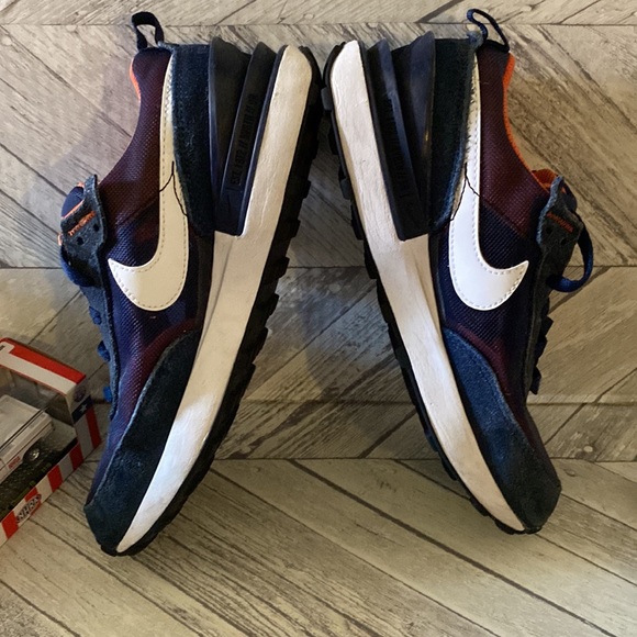 Nike sneakers size 3Y color blue and white great condition - Picture 5 of 6